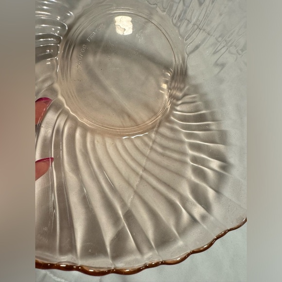 Vintage Arcoroc France Rosaline Pink Glass Swirl Fruit Salad Bowl Cottagecore - Picture 7 of 9